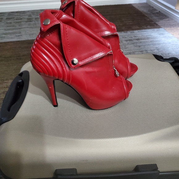 Never use them - Picture 2 of 2